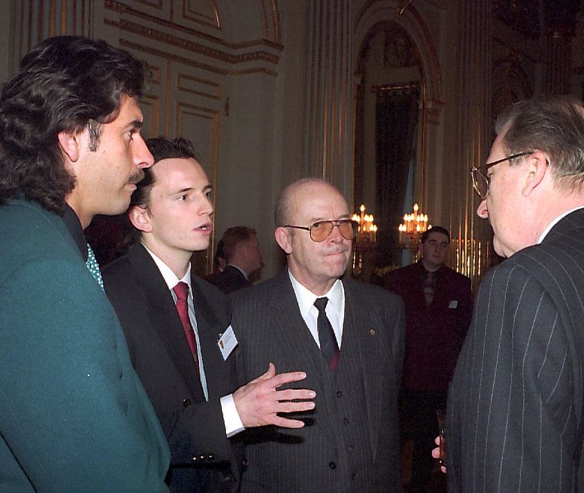 La photo date de février 1995 mais concerne la réception des athlètes belges de l'année 1994 par le couple royal.