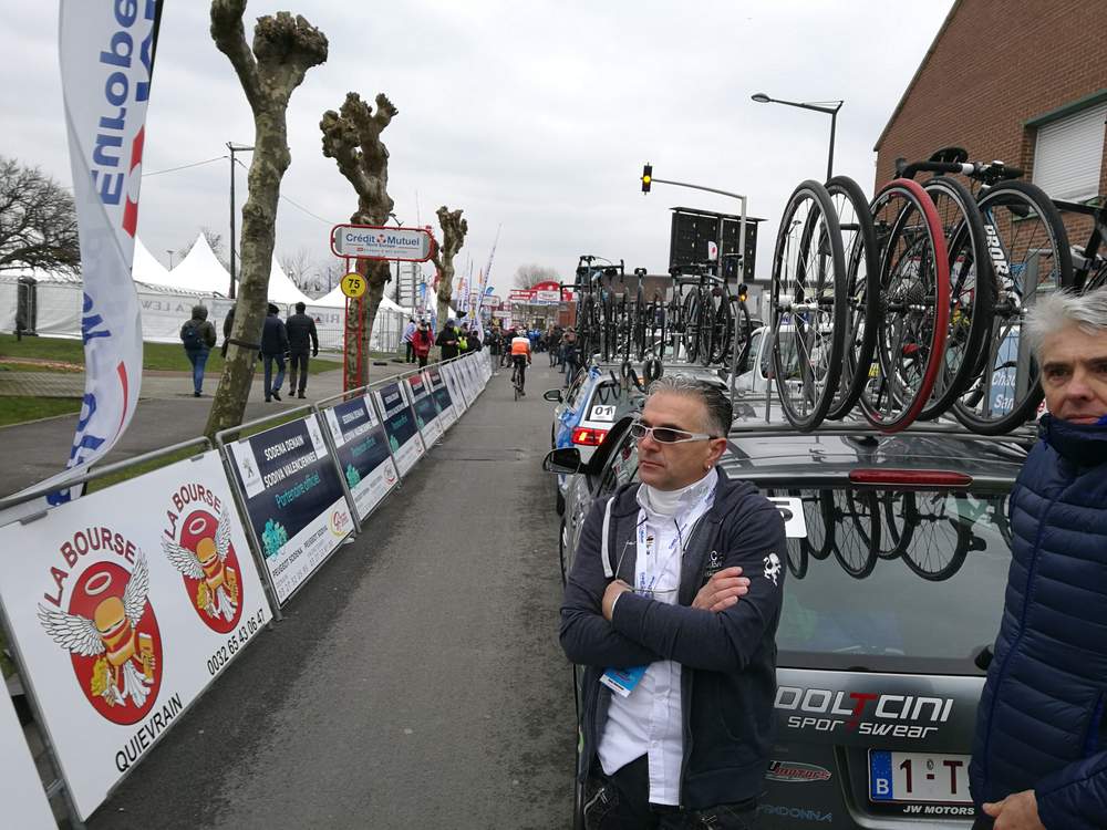 Mario Buscema (directeur sportif) et Thierry Nisole (mécano) sont, avec Bertrand Dufour (soigneur) et Geoffrey Coupé (manager), les quatre membres du staff présents pour Sovac Natura4Ever.