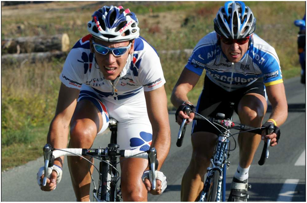 Devolder ne veut pas relayer Gilbert dans la finale de Paris-Tours. La raison ? Gilbert avait chahuté la bande à Armstrong sur les Champs-Elysées, quelques mois plus tôt...