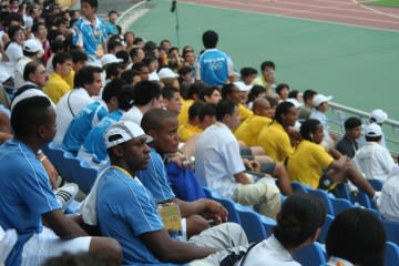 Belges et Brésiliens en spectateurs