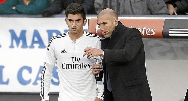 Les Zidane, père et fils, au service du Real.