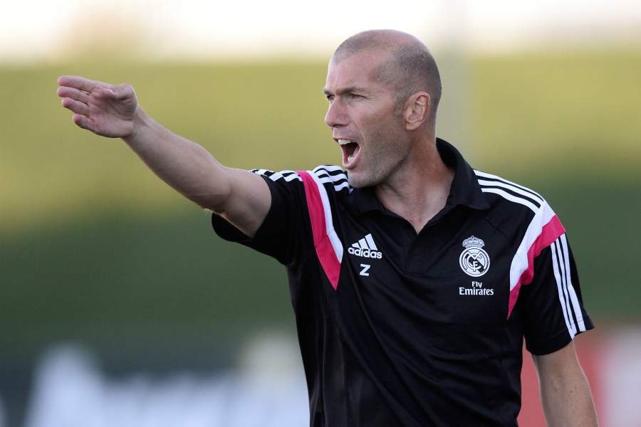 Zidane fait ses armes avec l&#39;équipe B du Real Madrid